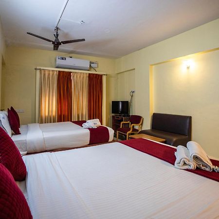 Hotel Vyshak International مَسّور المظهر الخارجي الصورة